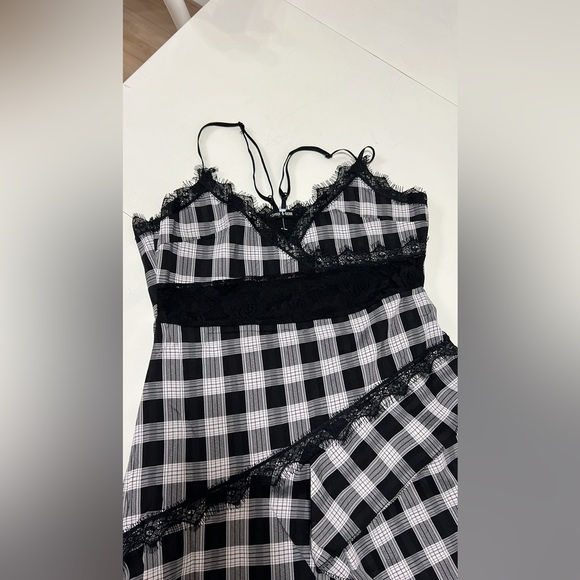 LOVELY U-DEAR DRESS - Picture 12 of 12